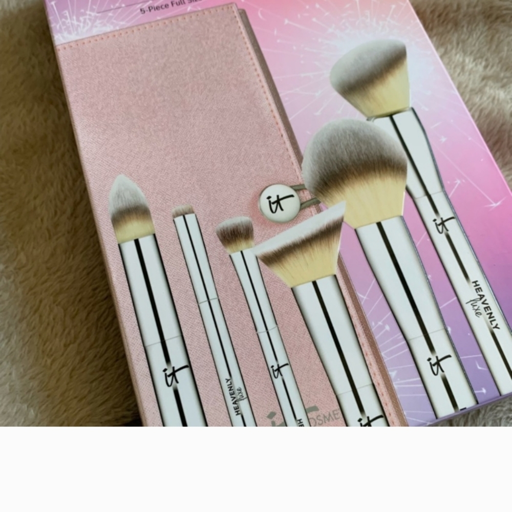 IT Cosmetics Pink Makeup Brushes Luxe Set